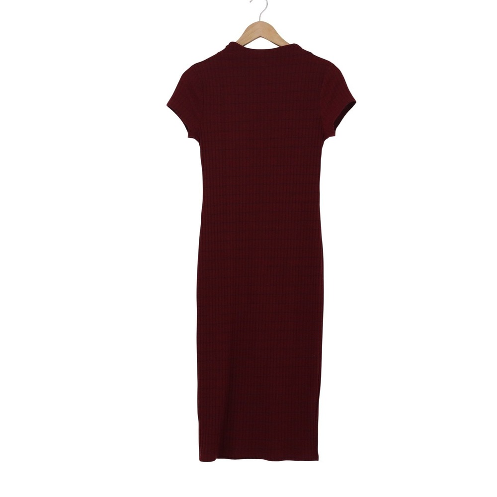 Charlotte Russe Burgundy Ribbed Mock Neck Midi Dress Size M - Picture 2 of 6